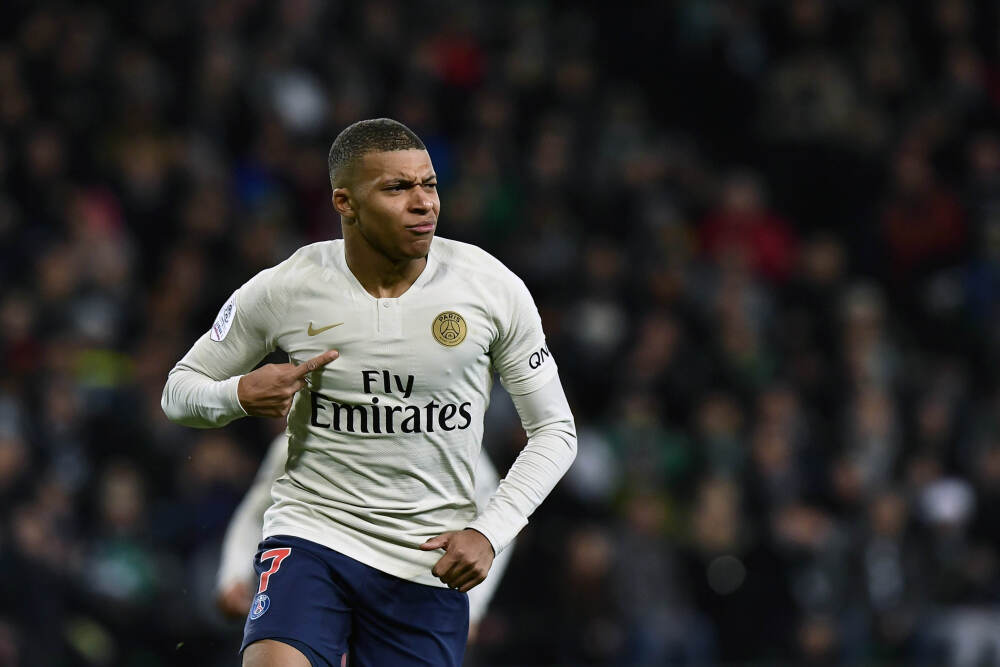 免签球员德转身价排名：姆巴佩1.8亿欧居首，梅西8000万欧次席